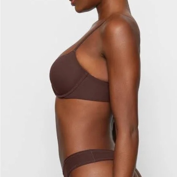 SKIMS NWT fits everybody push up bra SIZE 34DD - Picture 4 of 6
